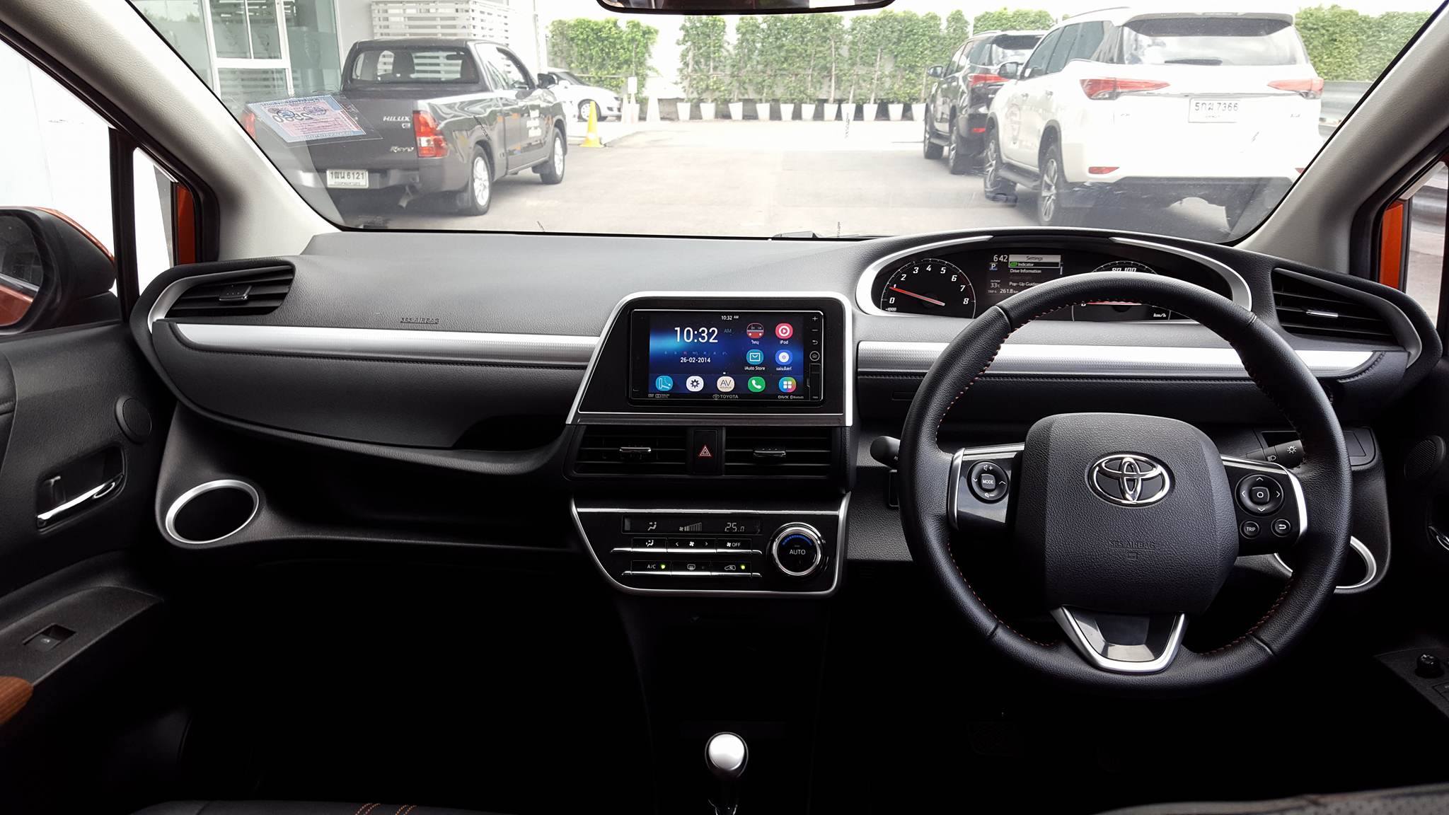 Toyota sienta запчасти