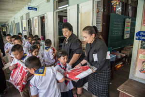 โตโยต้า เค.มอเตอร์ส สานฝัน แบ่งปันรอยยิ้ม มอบอุปกรณ์การเรียนให้กับน้อง ๆ โรงเรียนวรรณวิทย์-3