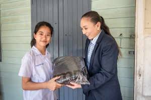 บริจาคอุปกรณ์การเรียน