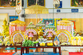 ร่วมถวายกฐิน