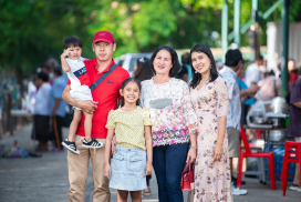 ร่วมถวายกฐิน