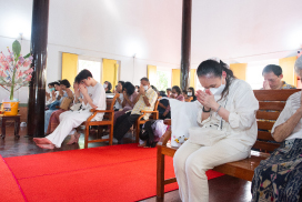 ร่วมถวายกฐิน