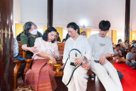 ร่วมถวายกฐิน